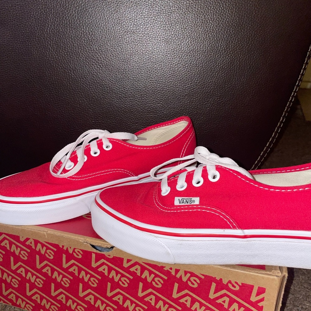 Vans, Men 5.0, Women 6.5, red and white